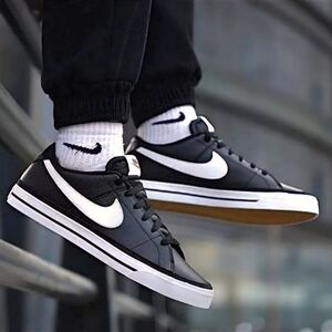 Nike Court Legacy Womens Size 6.5 Black Leather Shoes
